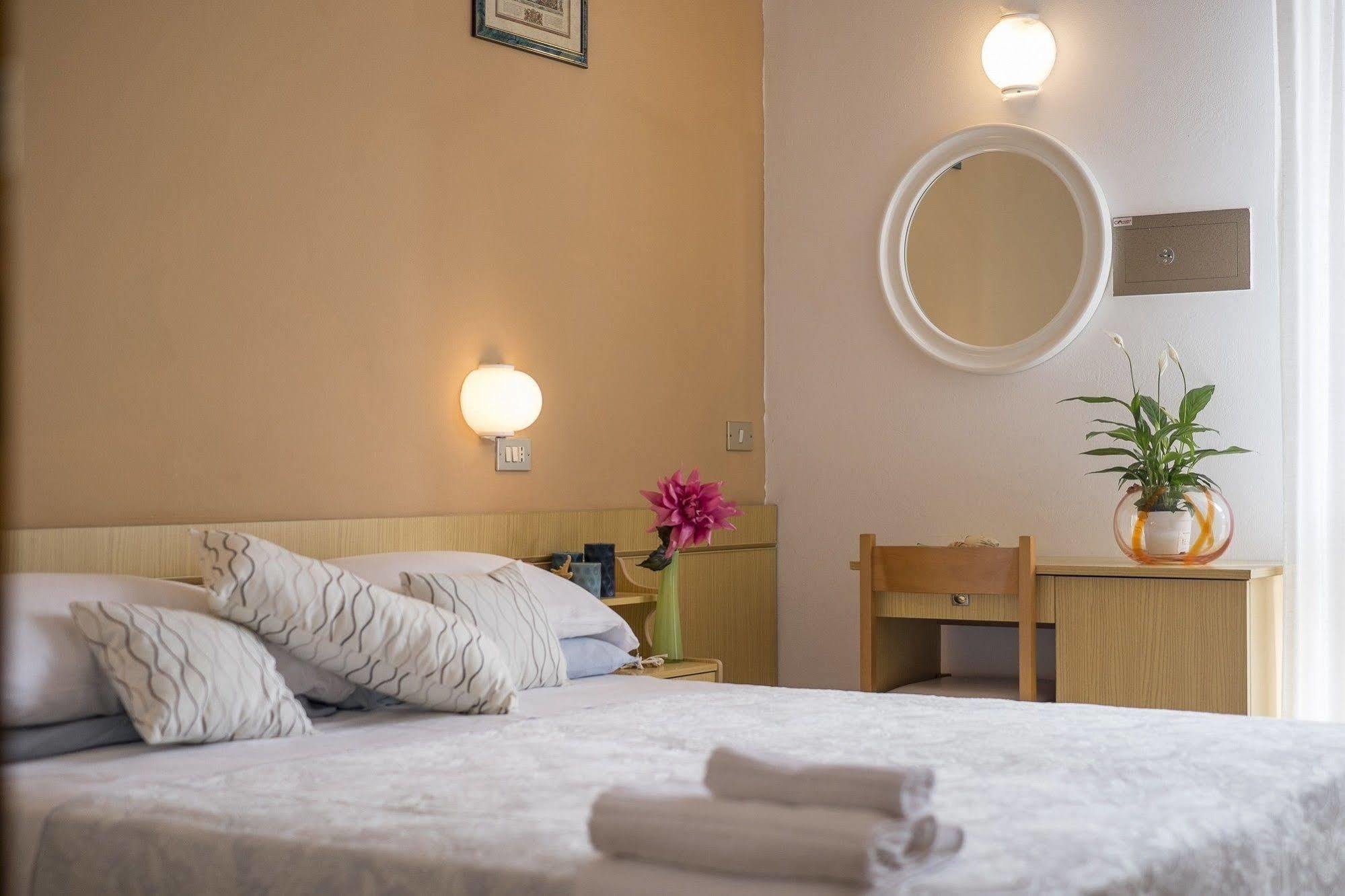 Hotel Venus Bellaria-Igea Marina Ngoại thất bức ảnh